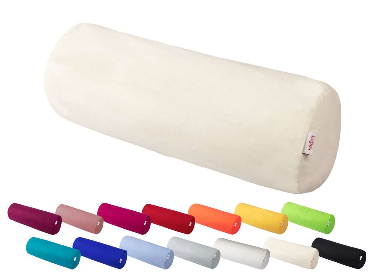 Eine hellbeige Nackenrolle auf einem weissen Hintergrund. Darunter sind zwei Reihen mit Bezuegen fuer Nackenrollen in den Farben Hibiskus, Altrosa, Pink, Rot, Orange, Gelb, Apfelgruen, Petrol, Royal-Blau, Hellblau, Hellgrau, Weiss, Hellbeige und Schwarz.