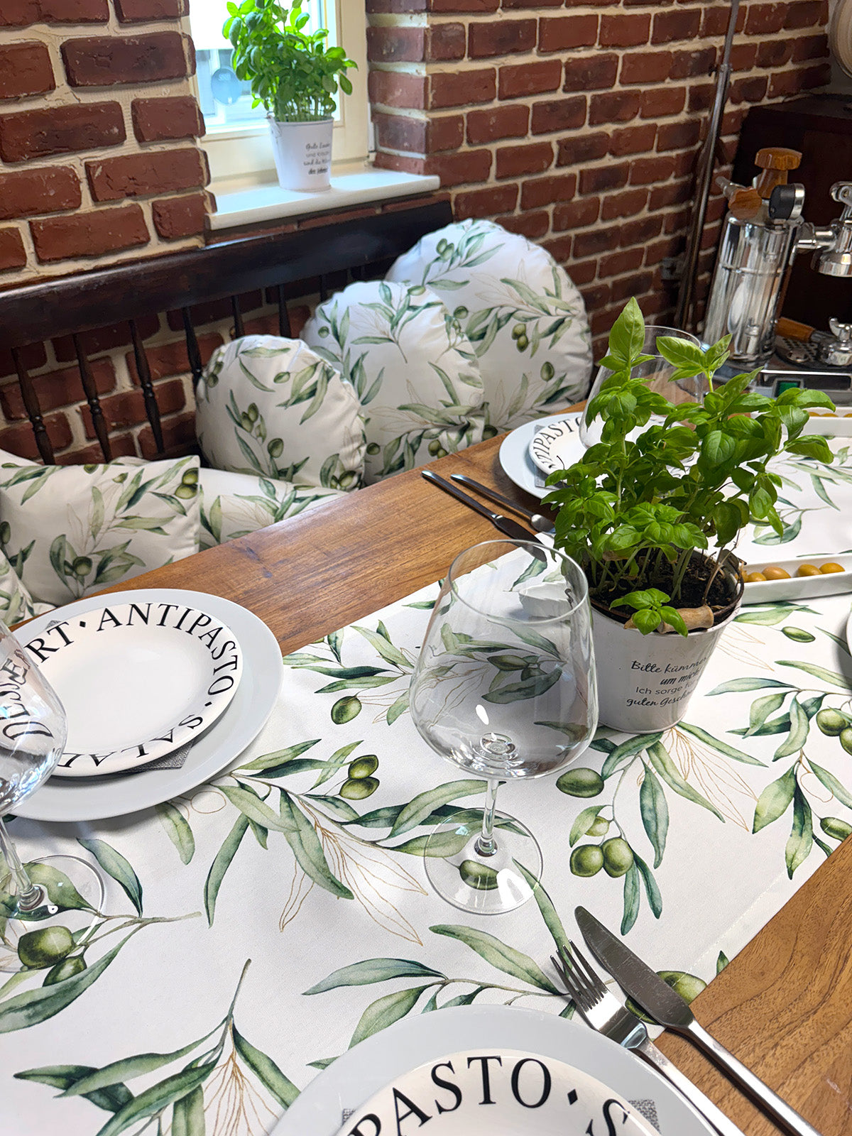 Mediterrane runde Kissenhülle ca. 40 cm Ø aus 100% Baumwolle - Oliven Design aus der beties "Italy Collection"