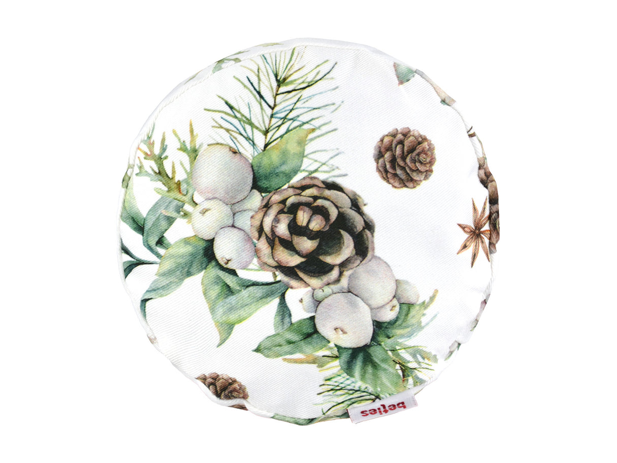 Weisse Nackenrollenhuelle ca. 15x40 cm seitliche Ansicht – Winterdeko mit Tannenzapfen und Zweigen – 100% Baumwolle – aus der beties Kollektion, "Magie des Winters – Moggl"