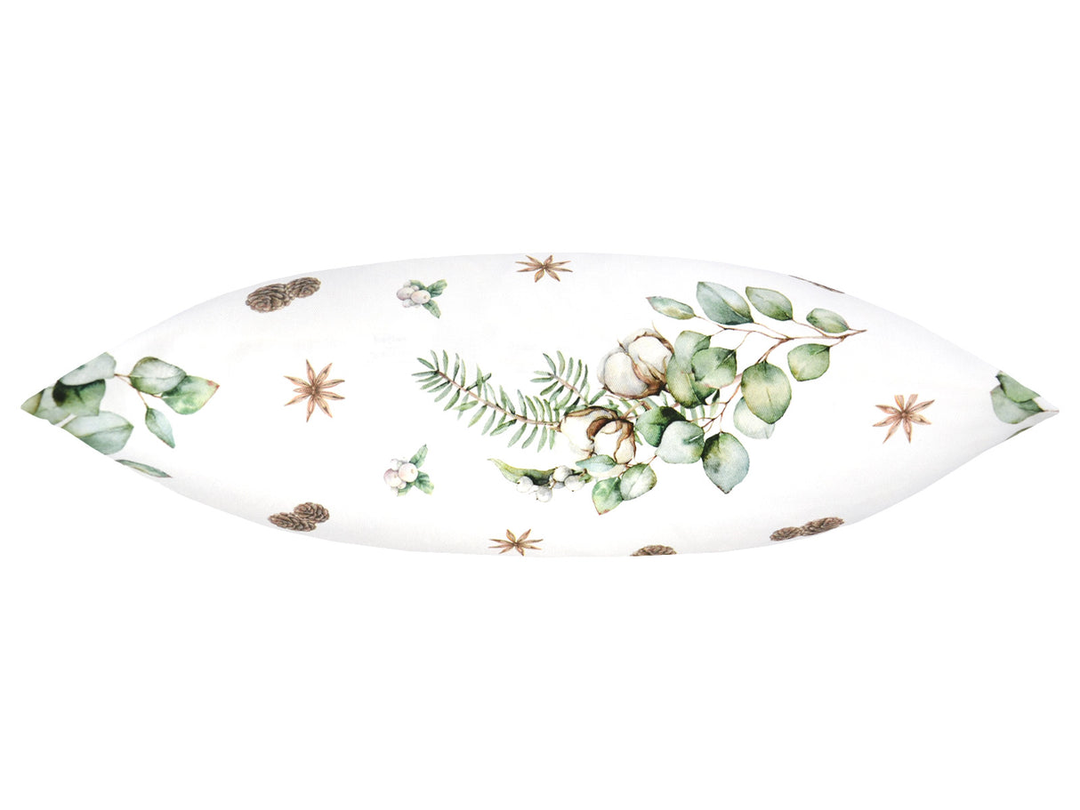Kissenhülle von oben präsentiert, ca. 50x50 cm – Winterdeko liebevoll gestaltet mit Hütte, Rehen, Tannenzapfen, Knallbeeren, Sternanis & Eukalyptus – 100% Baumwolle – beties Magie des Winters "Moggl-Hütte"