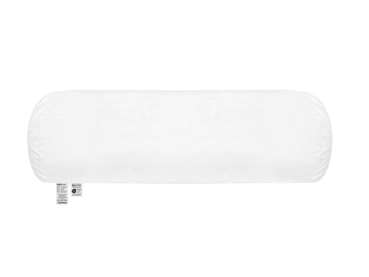 beties Publik Federkissen Nackenrolle 15x40 cm – weisse Nackenrolle mit klassischer Federfuellung freigestellt auf weissem Hintergrund
