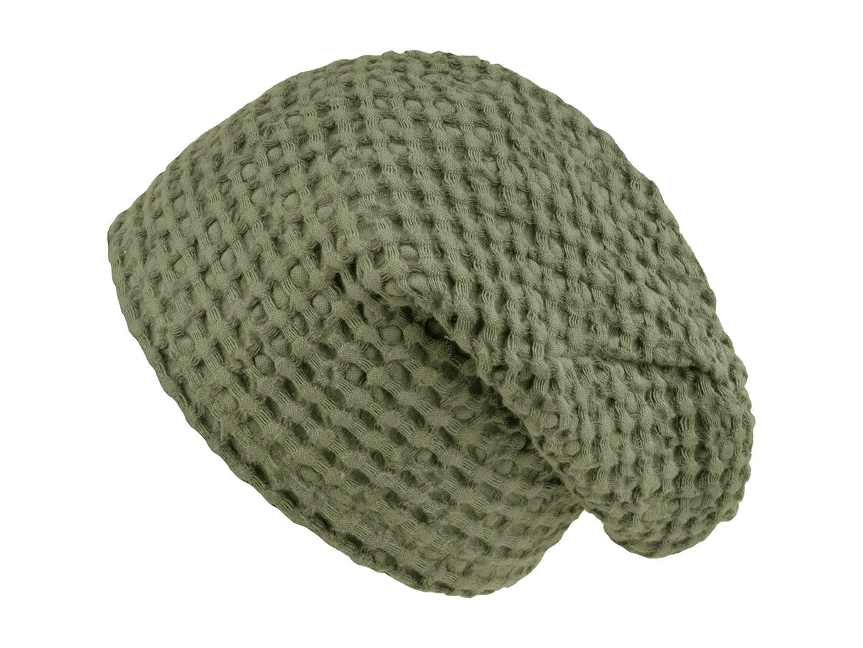 Sauna-Beanie von hinten in der Farbe Salbei-gruen One-Size Unisex aus Waffelpique Baumwoll-Leinenmix von beties aus der "PUR.NATURE" Serie.