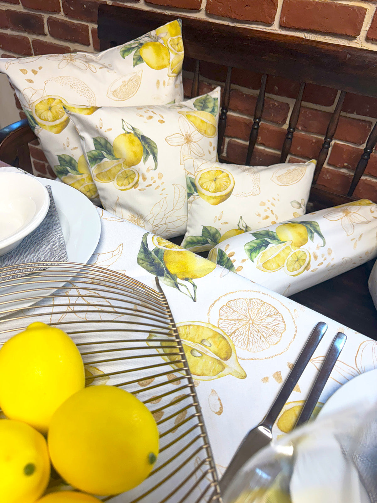 Neck roll cover approx. 15x40 cm made of 100% cotton - Lemon design, "Italy Collection" design