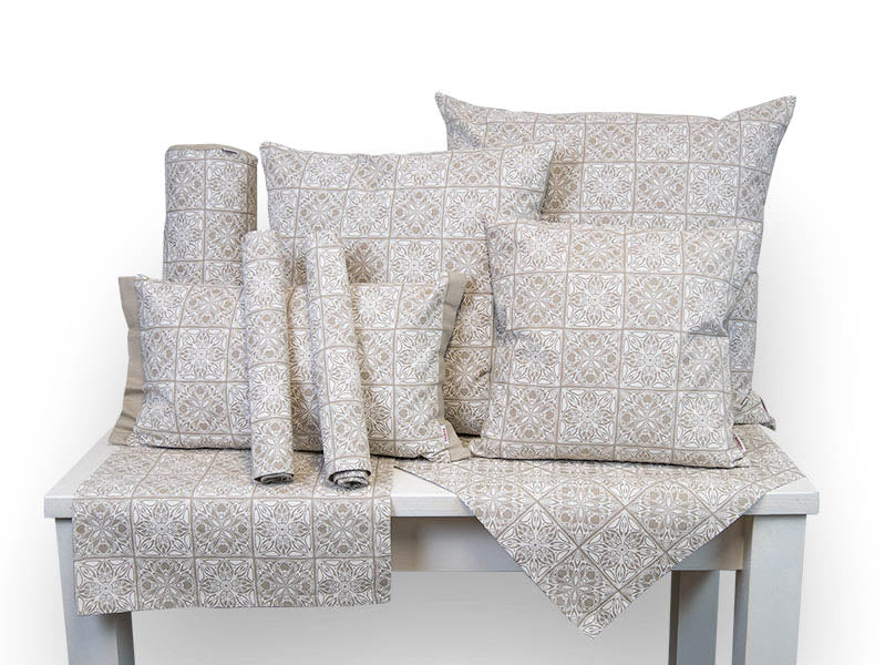 Tischdecke ca. 110x110 cm Kachel-Print beties "Arabesque"