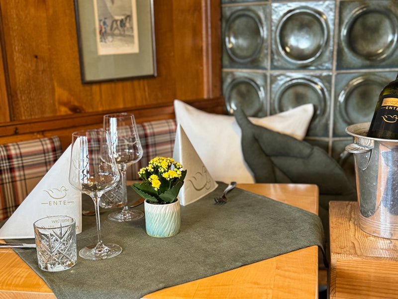 Tischdecke ca. 100x100 cm Chenille-Haptik beties "FarbTon" Tischwäsche in Raumausstatter Qualität