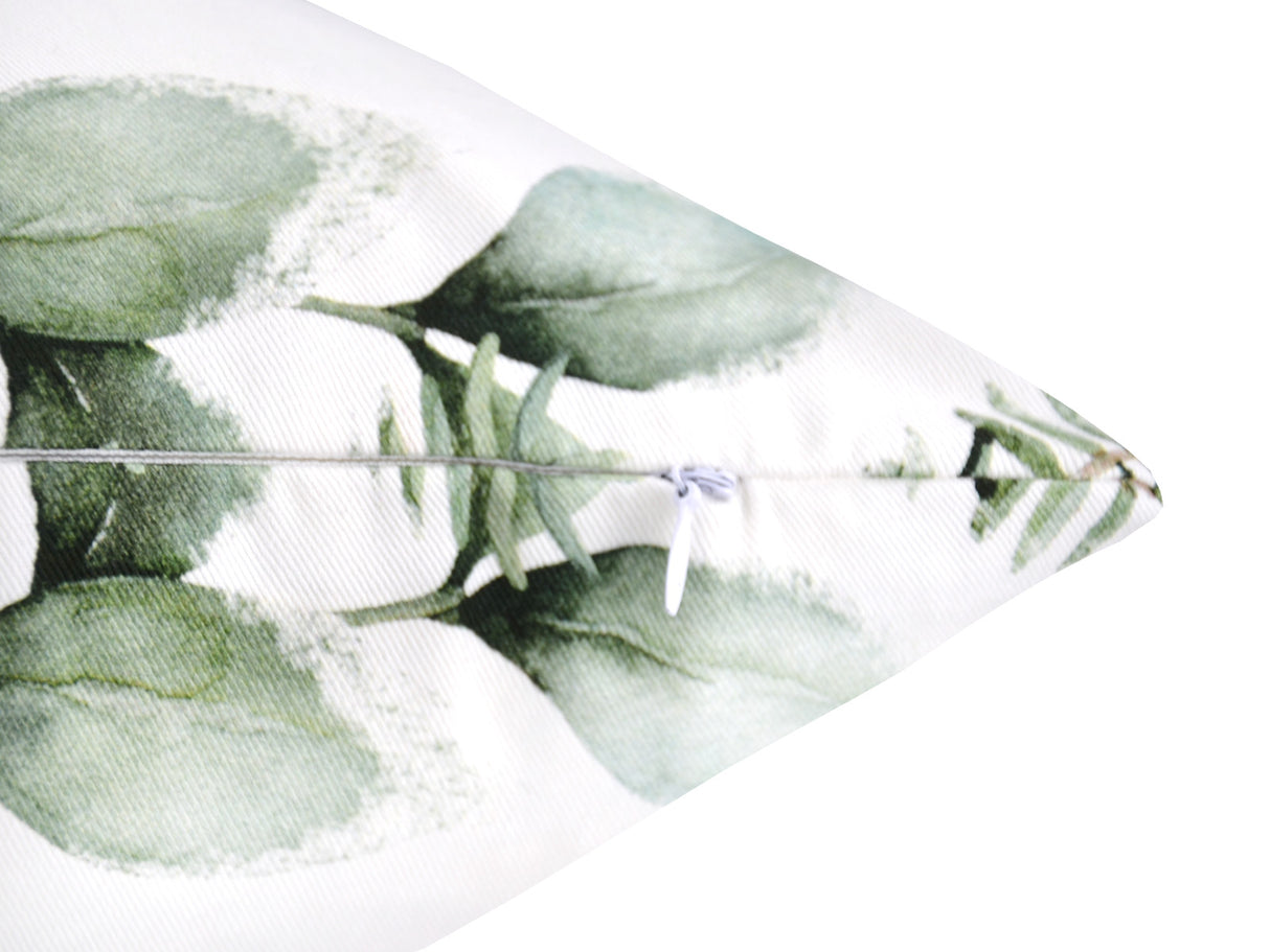 Weisse Kissenhülle ca. 50x50 cm – Winterdeko mit rosa gefrosteten Rosen und rosa Schleife, Detailansicht Reissverschluss – 100% Baumwolle – Aus der beties Magie des Winters "Frost-Rose Schleife" Kollektion.