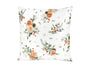 Weisse Kissenhuelle ca. 40x40 cm – Winterdeko mit orangen gefrosteten Rosen, Kieferzapfen und Zweigen im Alloverdruck – 100% Baumwolle – Aus der beties Magie des Winters "Frost-Rose" Kollektion.