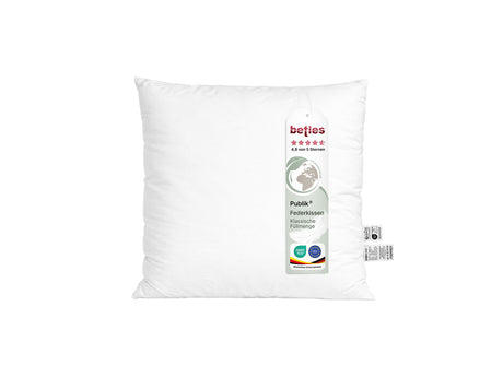  beties Publik Federkissen Fuellkissen 40x40 cm – weisses Kissen mit klassischer Federfuellung freigestellt auf weissem Hintergrund mit etikett