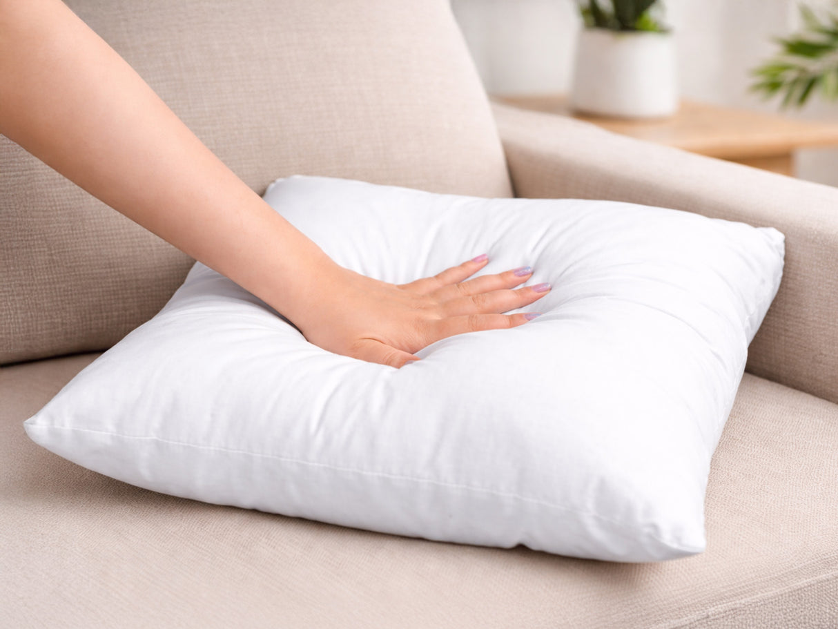 beties PublikFree polyesterflocken Fuellkissen – Milieu-Aufnahme Füllmenge von einem Kissen